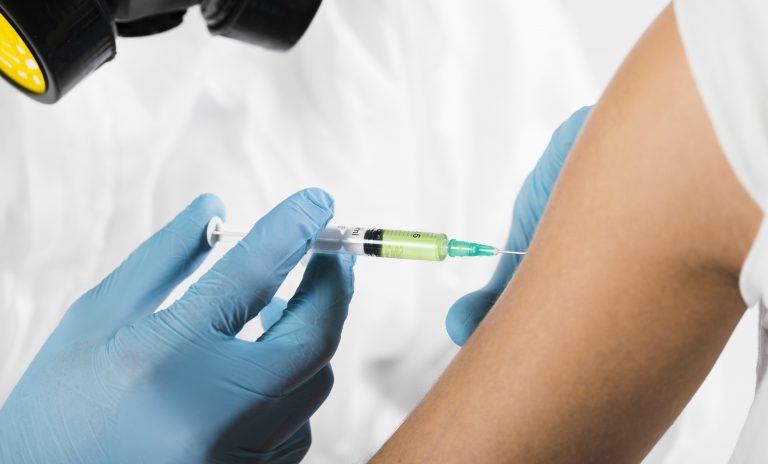 China concede primeiro registro de vacina contra Covid-19