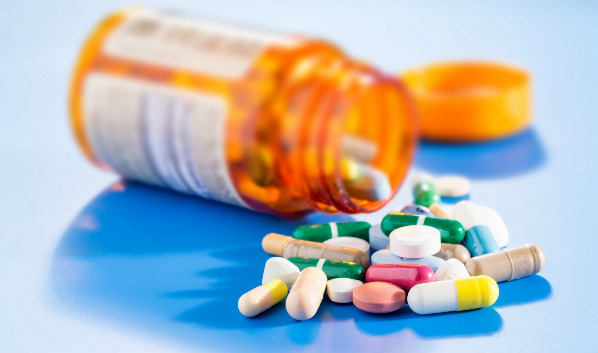 O STF definiu que o ISSQN incidirá sobre as operações realizadas por farmácias de manipulação que envolvam medicamentos manipulados sob encomenda.