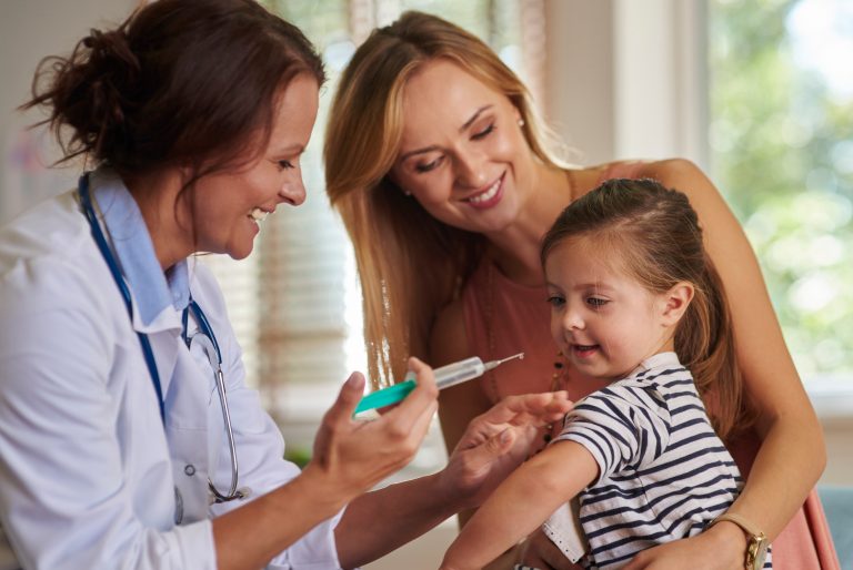 Interfarma lança campanha de vacinação infantil