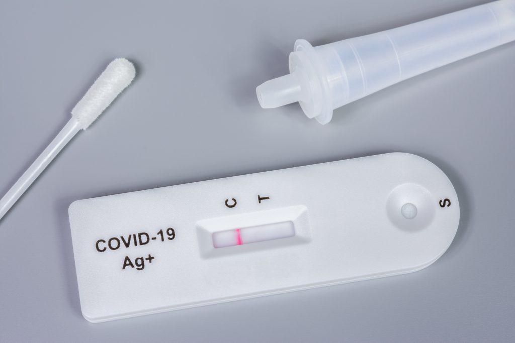 Autotestes de Covid-19 voltarão a ser deliberados pela Anvisa