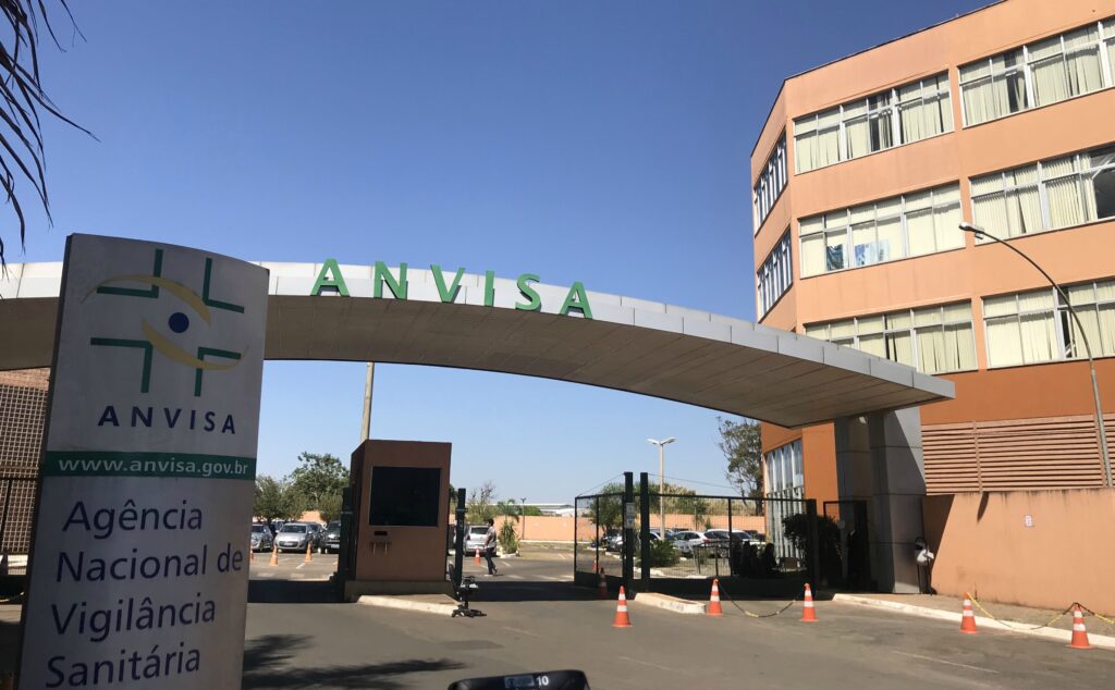 Anvisa publica material sobre fitoterápicos