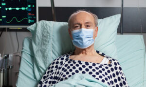 Estudo do Eistein sobre insuficiência respiratória grave em idosos com Covid