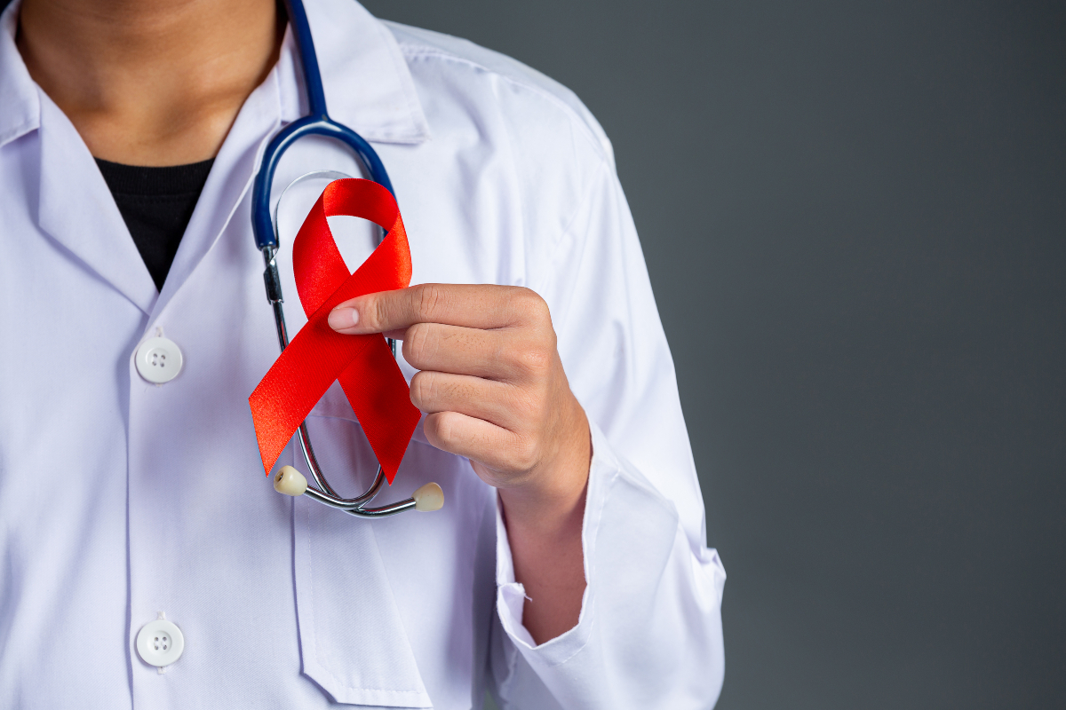 Blanver amplia tratamento contra HIV com apoio das farmácias