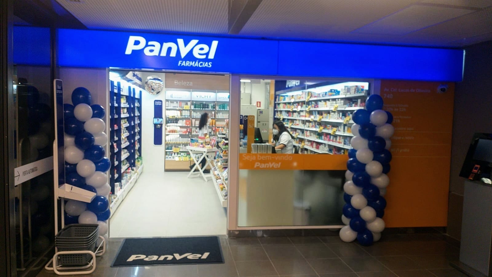 Panvel inaugura nova loja dentro de supermercado em Porto Alegre