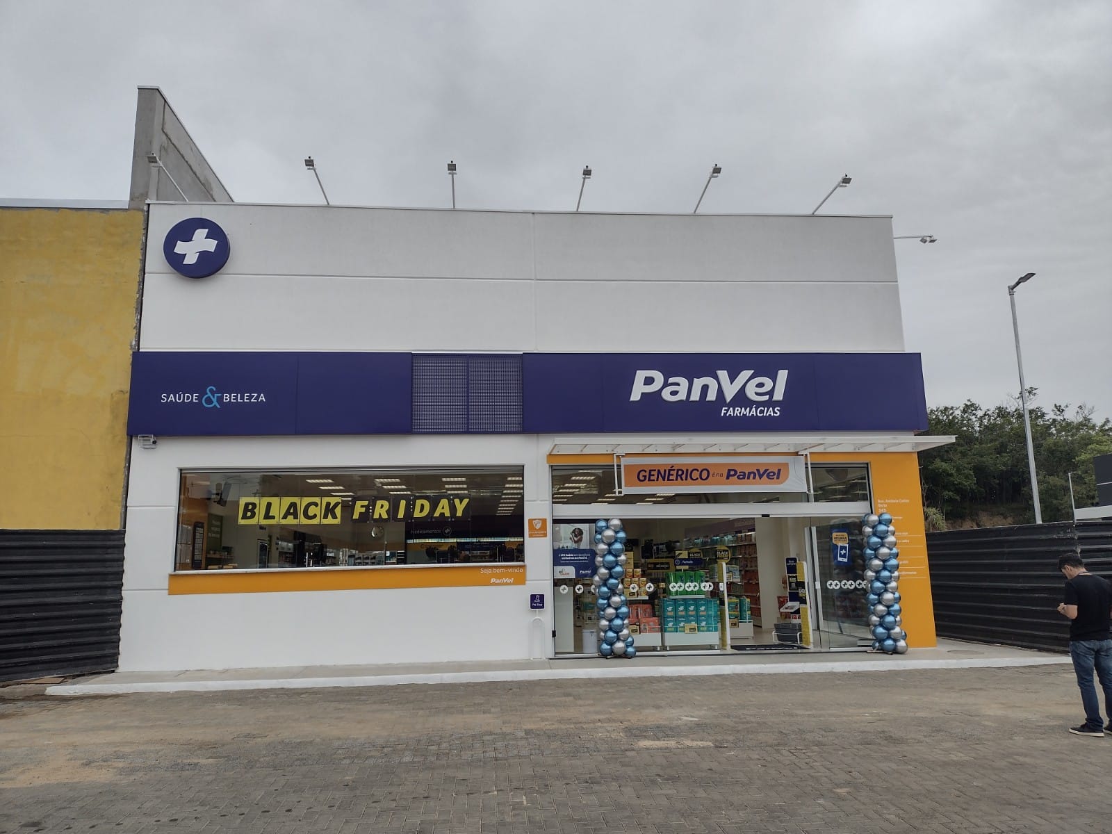 Panvel inaugura nova loja em Porto Alegre com serviço de vacinas