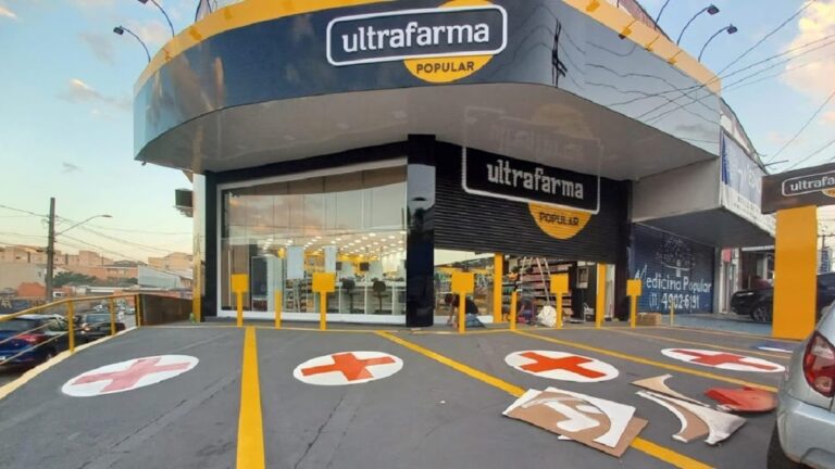 Ultrafarma muda licenciamento para Farmácia Sidney de Oliveira