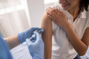 Dia Nacional da Vacinação: facilidade da imunização nas farmácias
