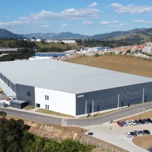 Sanofi e DHL Supply Chain inauguram centro de distribuição em Extrema