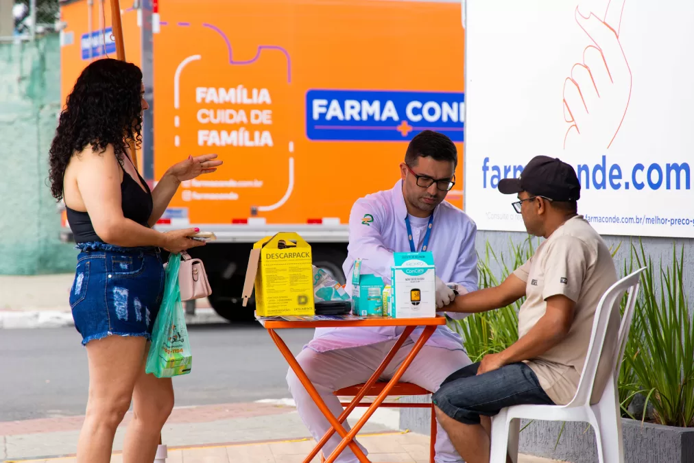 Farma Conde promove saúde com teste de glicemia gratuito