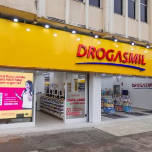 Drogasmil inaugura sua maior loja na Tijuca