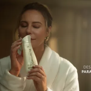 Dermacyd lança novo posicionamento em campanha