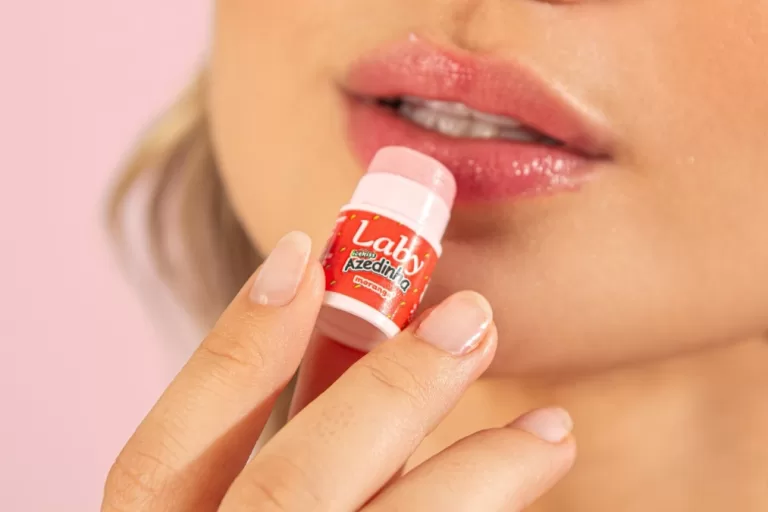Bravir e Cory anunciam nova linha de cuidados labiais