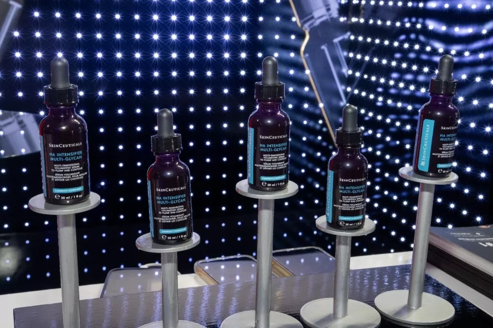 SkinCeuticals apresenta o primeiro sérum anti-idade