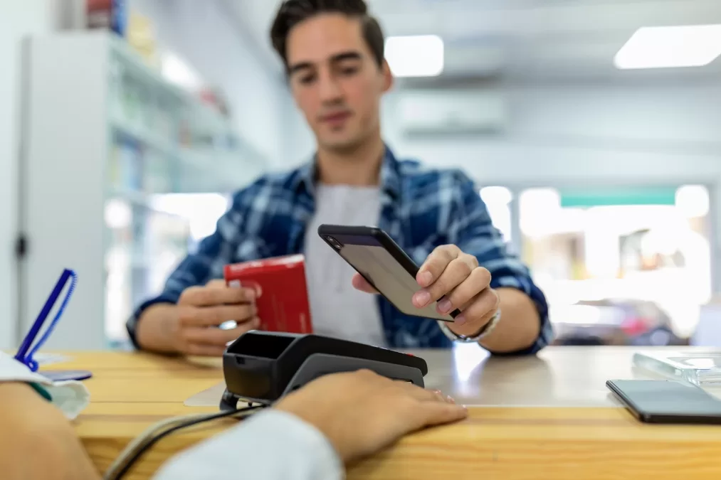 Dia dos Pais: como proteger sua farmácia e vender com segurança