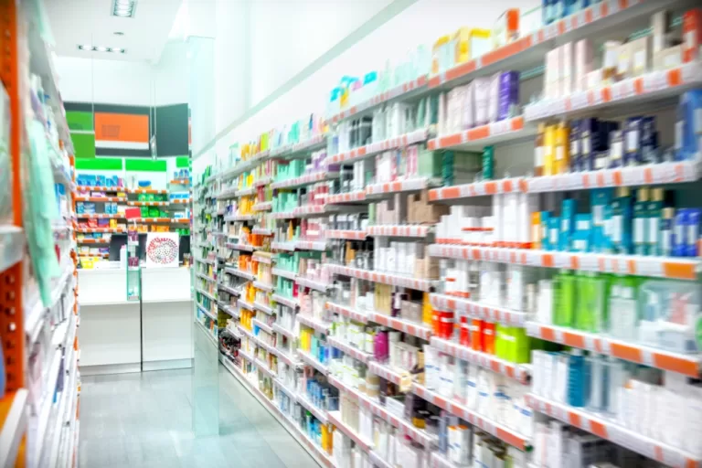 Projeto que permite venda de medicamentos em supermercados é aprovado pelo Senado