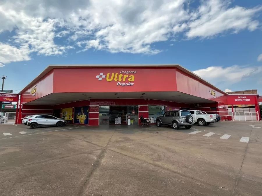 Drogaria Ultra Popular inaugura primeiro drive-thru farmacêutico em Porto Velho