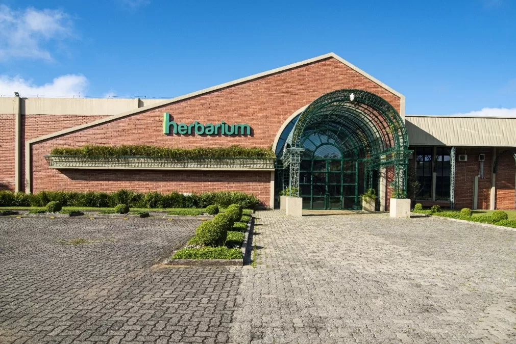 Herbarium celebra 40 anos de história com pioneirismo na fitoterapia