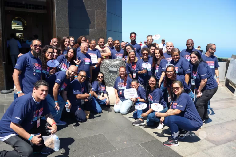 Drogarias Pacheco promovem primeira experiência sensorial para colaboradores surdos no Cristo Redentor