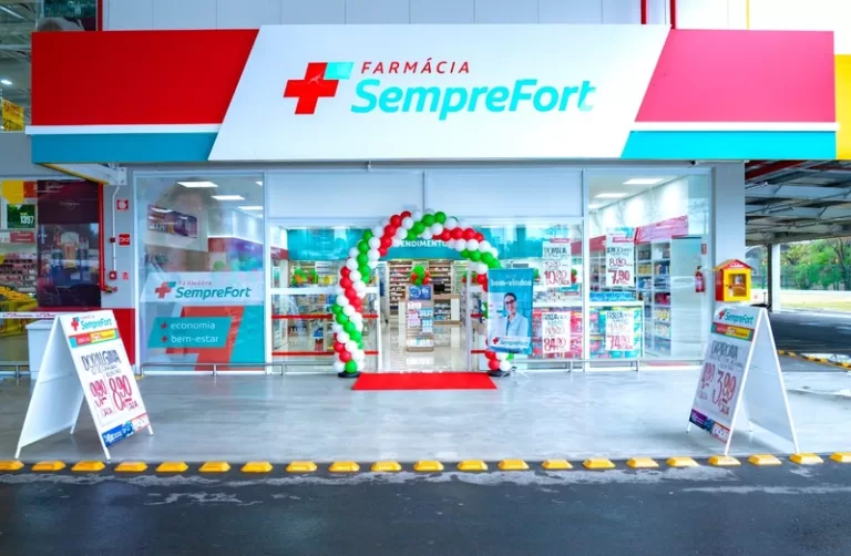Em Lages (SC), Grupo Pereira inaugura 29ª unidade da Farmácia SempreFort