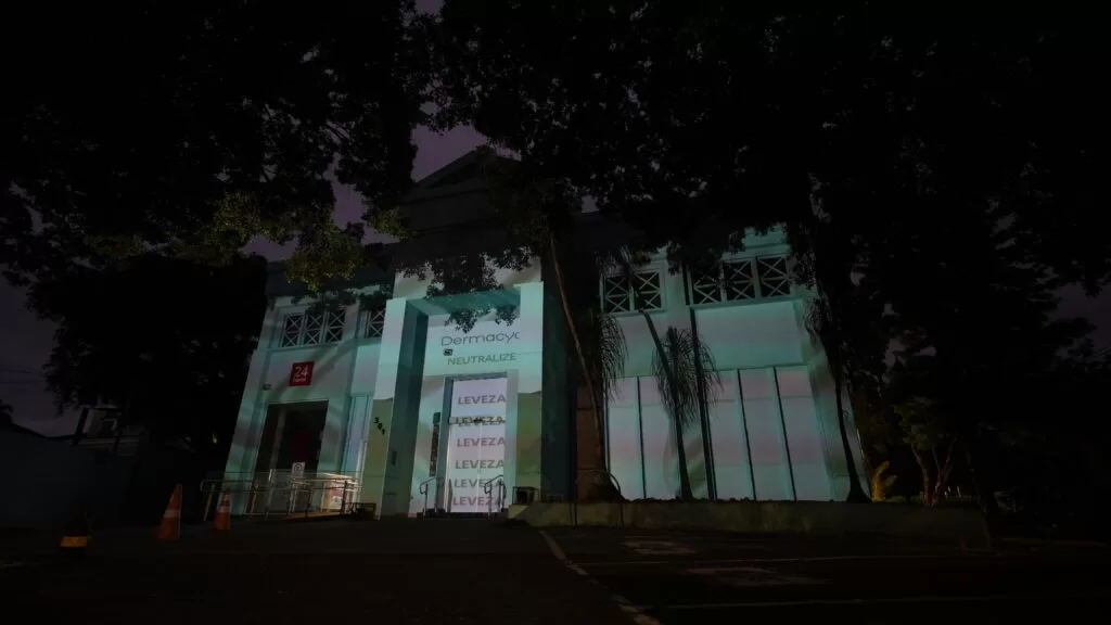 Dermacyd transforma loja da Drogaria São Paulo com projeção mapeada e experiência 360°