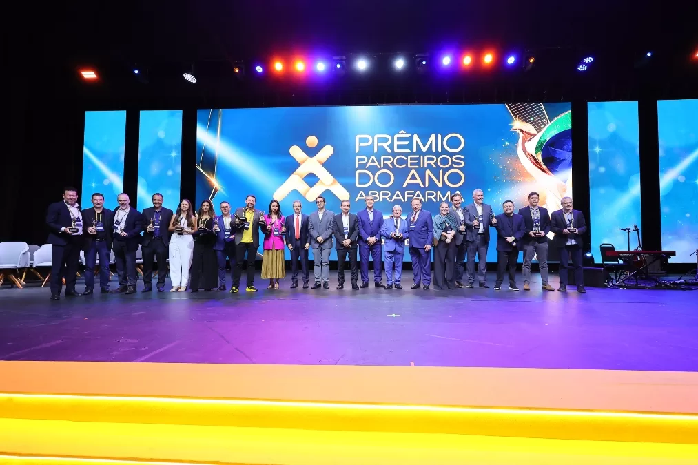 Grande varejo farmacêutico reconhece parceiros da indústria