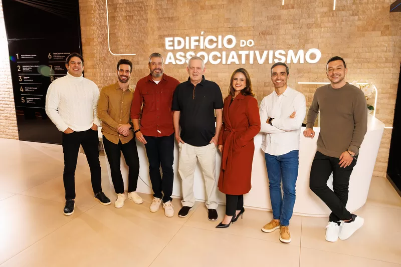 Farmarcas alcança R$ 10 bilhões e consolida o associativismo como potência no varejo farmacêutico