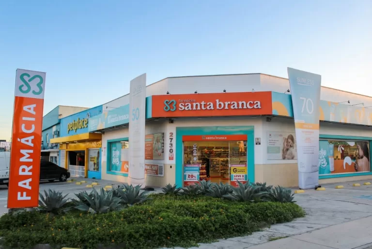Farmácia Santa Branca e Farmax realizam ação especial de verão