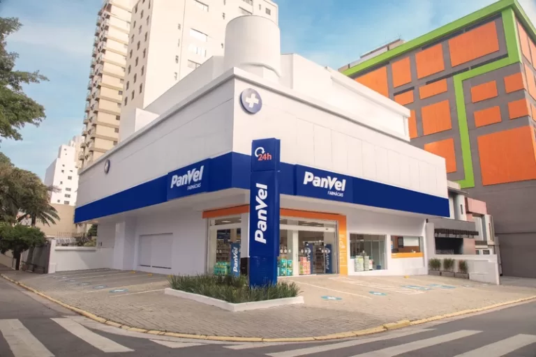 Panvel lança primeira personal shopper por IA de farmácia no Brasil