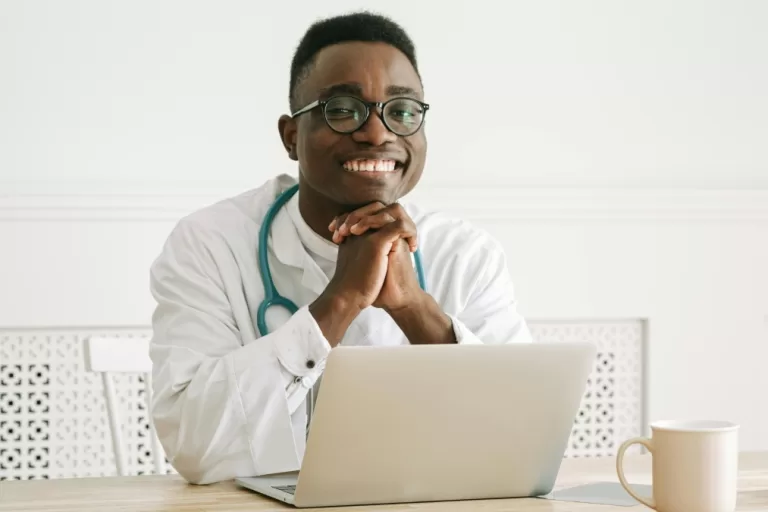 Relacionamento entre médicos e indústria passa por transformação digital