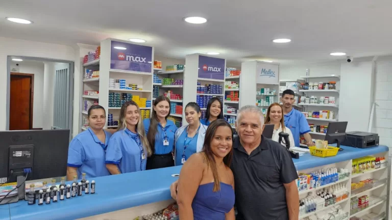 Unidade das Drogarias Max é reinaugurada no Centro do Rio de Janeiro