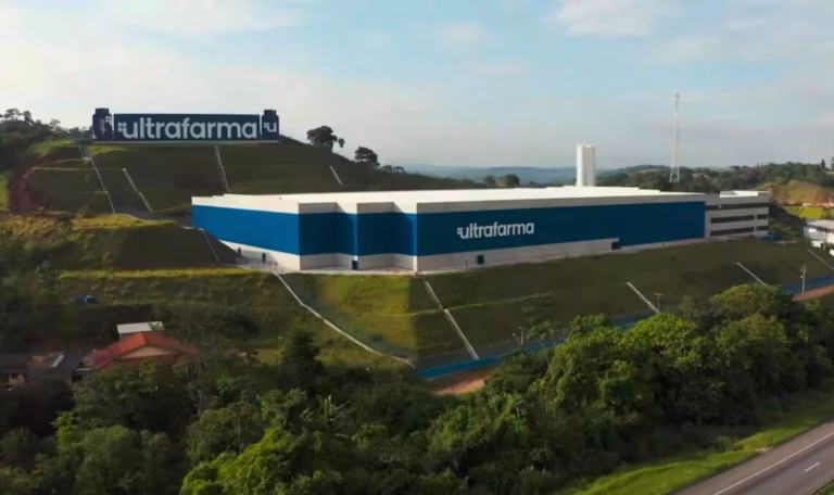 Expansão-licenciamento-marcas-Ultrafarma-farmácias-Sidney-Oliveira (1).jpg