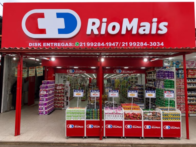 Drogaria Rio Mais inaugura nova unidade e abre vagas de emprego