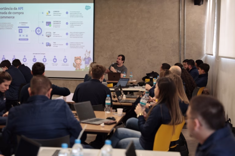 Colaboradores das Farmácias São João participam de capacitação gratuita em tecnologia em parceria com a Salesforce